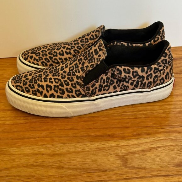 Women's Vans Cheetah Print size 8.5 - Picture 3 of 10